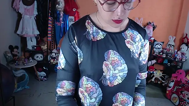 MissMiia2 online show from June 11, 2026, 5:44 pm