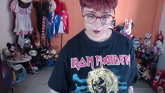 Snapshot of MissMiia2 chatting on July 14, 2026, 8:36 pm MissMiia2 online show from July 14, 2026, 8:36 pm