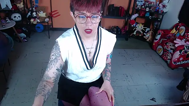 Snapshot of MissMiia2 chatting on July 24, 2026, 1:20 pm MissMiia2 online show from July 24, 2026, 1:20 pm