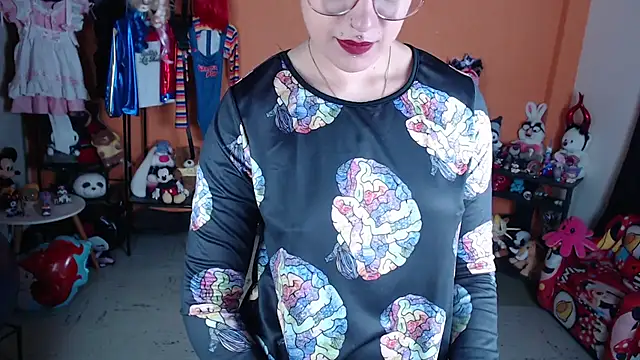 Snapshot of MissMiia2 chatting on August 8, 2026, 11:34 am MissMiia2 online show from August 8, 2026, 11:34 am