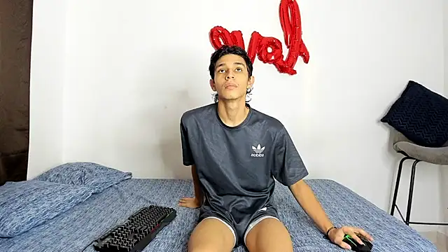 evanscollins online show from November 5, 2025, 9:59 pm