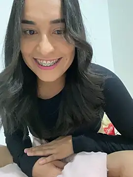 Snapshot of cleolimahot3 chatting on January 7, 2025, 10:19 pm cleolimahot3 online show from January 7, 2025, 10:19 pm