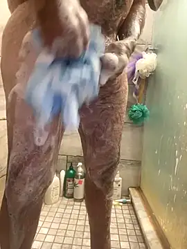 Snapshot of Looneytunes12345 chatting on November 8, 2025, 6:24 am Looneytunes12345 online show from November 8, 2025, 6:24 am