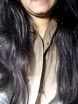 Indianhyna online show from February 6, 2026, 12:59 am