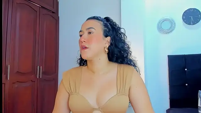 Snapshot of kathyajhonss chatting on February 6, 2025, 10:32 pm kathyajhonss online show from February 6, 2025, 10:32 pm