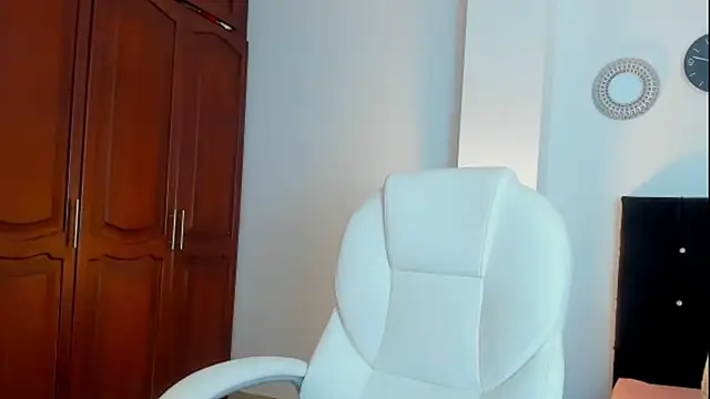 Snapshot of kathyajhonss chatting on October 11, 2025, 10:19 pm kathyajhonss online show from October 11, 2025, 10:19 pm