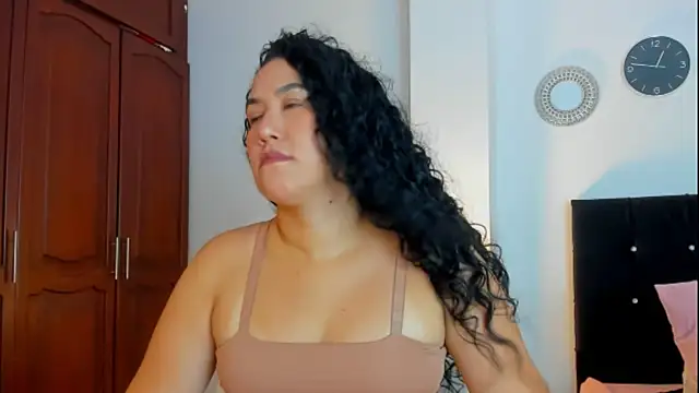 Snapshot of kathyajhonss chatting on October 24, 2025, 10:06 pm kathyajhonss online show from October 24, 2025, 10:06 pm