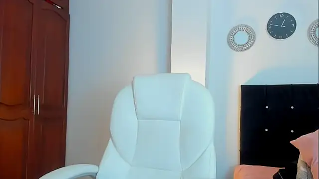 Snapshot of kathyajhonss chatting on October 25, 2025, 11:43 pm kathyajhonss online show from October 25, 2025, 11:43 pm