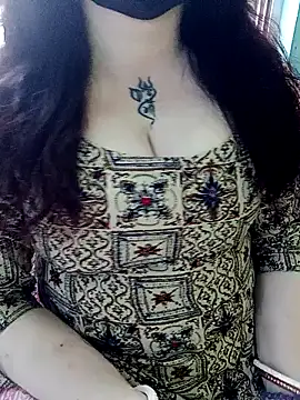 Snapshot of Raja_Ranii chatting on December 28, 2024, 7:33 am Raja Ranii online show from December 28, 2024, 7:33 am