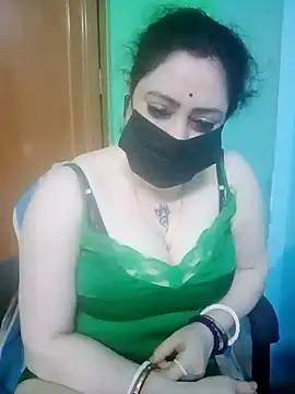 Snapshot of Raja_Ranii chatting on January 21, 2025, 5:30 pm Raja Ranii online show from January 21, 2025, 5:30 pm