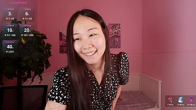 Snapshot of Inari_Okami_ chatting on June 11, 2026, 3:43 pm Inari Okami online show from June 11, 2026, 3:43 pm