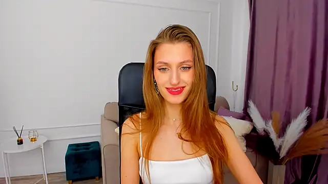 Snapshot of NaturalBeaty chatting on February 6, 2025, 12:05 pm NaturalBeaty online show from February 6, 2025, 12:05 pm