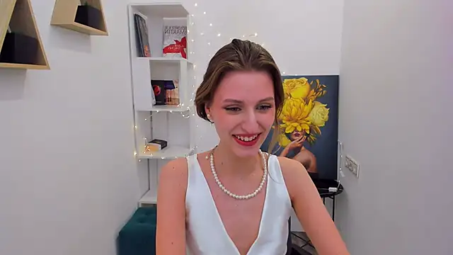 Snapshot of NaturalBeaty chatting on February 22, 2025, 9:34 am NaturalBeaty online show from February 22, 2025, 9:34 am