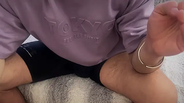 Snapshot of GymBoyVan chatting on November 23, 2025, 7:35 pm GymBoyVan online show from November 23, 2025, 7:35 pm