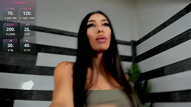 Foxx girl online show from December 22, 2024, 5:23 am
