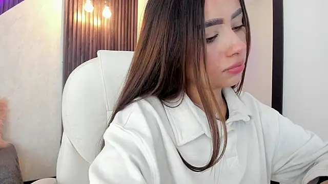 Snapshot of laurin_clauz_ chatting on October 1, 2025, 4:02 pm laurin clauz  online show from October 1, 2025, 4:02 pm