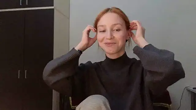 Mary Av online show from December 5, 2024, 7:38 pm