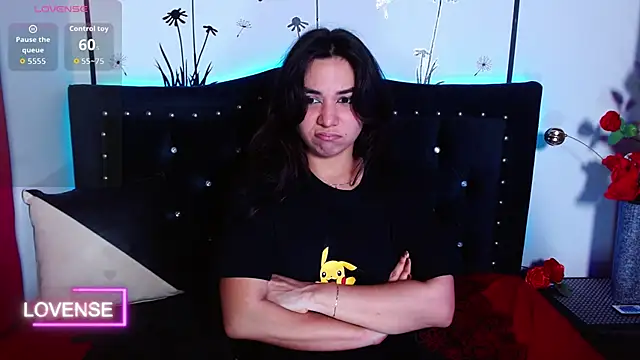 Snapshot of Lune_Claire chatting on April 14, 2026, 5:02 am Lune Claire online show from April 14, 2026, 5:02 am