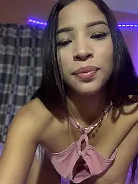 Snapshot of Nicole_cute1 chatting on January 29, 2025, 7:04 am Nicole cute1 online show from January 29, 2025, 7:04 am