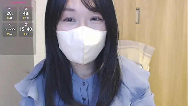 Snapshot of IORio2 chatting on January 5, 2025, 10:43 am IORio2 online show from January 5, 2025, 10:43 am