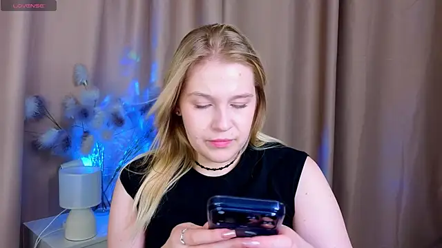 Colleen Blake online show from August 3, 2026, 5:06 pm