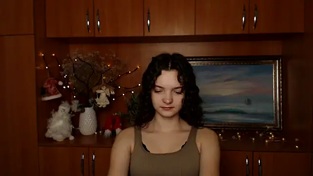 Snapshot of _SusieSu_ chatting on December 20, 2024, 11:10 am  SusieSu  online show from December 20, 2024, 11:10 am