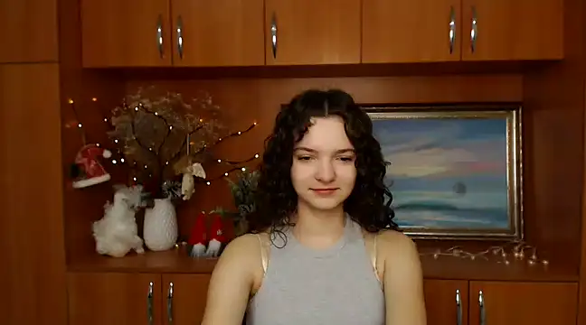 Snapshot of _SusieSu_ chatting on December 21, 2024, 7:24 am  SusieSu  online show from December 21, 2024, 7:24 am