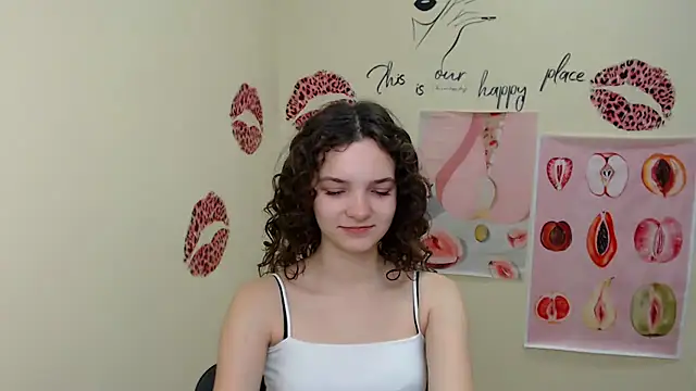 Snapshot of _SusieSu_ chatting on January 16, 2025, 7:28 am  SusieSu  online show from January 16, 2025, 7:28 am