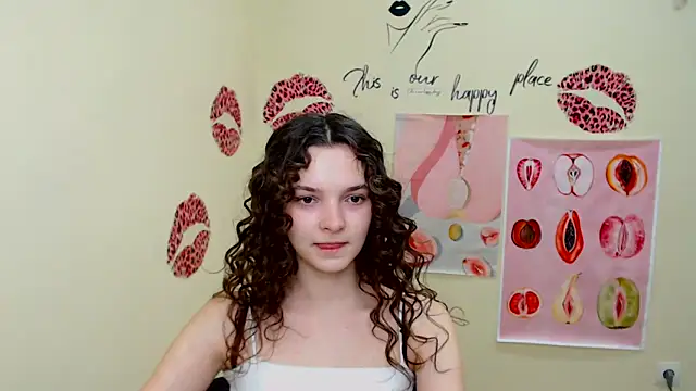 Snapshot of _SusieSu_ chatting on February 11, 2025, 1:20 pm  SusieSu  online show from February 11, 2025, 1:20 pm