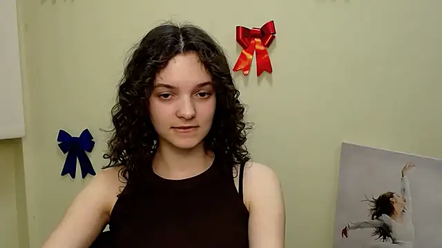 Snapshot of _SusieSu_ chatting on February 25, 2025, 1:06 pm  SusieSu  online show from February 25, 2025, 1:06 pm