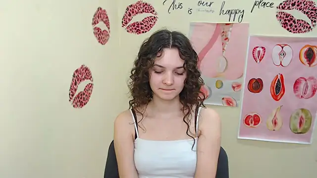 Snapshot of _SusieSu_ chatting on February 28, 2025, 10:30 am  SusieSu  online show from February 28, 2025, 10:30 am