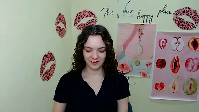 Snapshot of _SusieSu_ chatting on March 19, 2025, 1:29 pm  SusieSu  online show from March 19, 2025, 1:29 pm