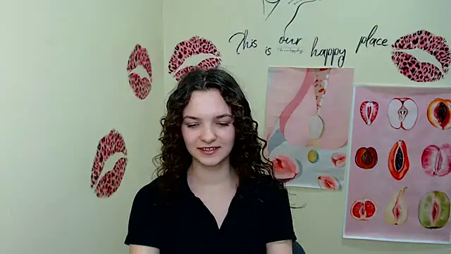 Snapshot of _SusieSu_ chatting on March 19, 2025, 4:34 pm  SusieSu  online show from March 19, 2025, 4:34 pm