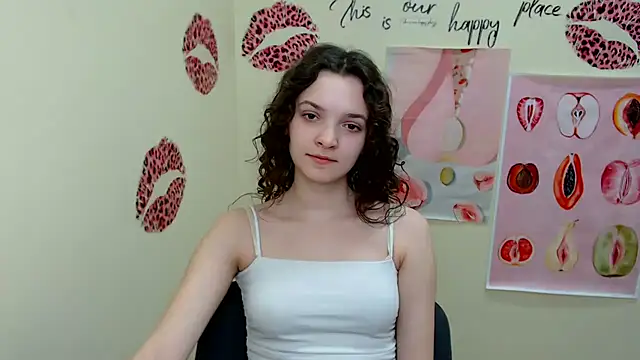 Snapshot of _SusieSu_ chatting on March 20, 2025, 10:43 am  SusieSu  online show from March 20, 2025, 10:43 am