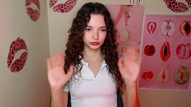 Snapshot of _SusieSu_ chatting on September 10, 2025, 6:24 am  SusieSu  online show from September 10, 2025, 6:24 am