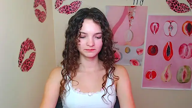 Snapshot of _SusieSu_ chatting on September 12, 2025, 12:38 pm  SusieSu  online show from September 12, 2025, 12:38 pm