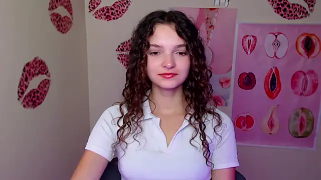 Snapshot of _SusieSu_ chatting on September 17, 2025, 6:37 am  SusieSu  online show from September 17, 2025, 6:37 am