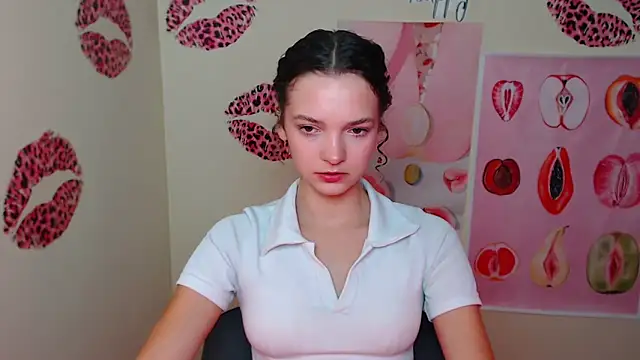 Snapshot of _SusieSu_ chatting on September 19, 2025, 6:37 am  SusieSu  online show from September 19, 2025, 6:37 am