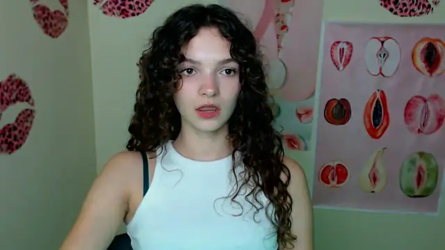 Snapshot of _SusieSu_ chatting on October 5, 2025, 12:25 pm  SusieSu  online show from October 5, 2025, 12:25 pm