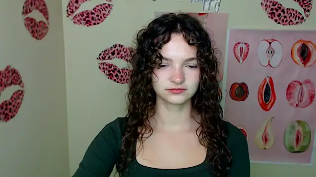 Snapshot of _SusieSu_ chatting on October 6, 2025, 6:33 am  SusieSu  online show from October 6, 2025, 6:33 am