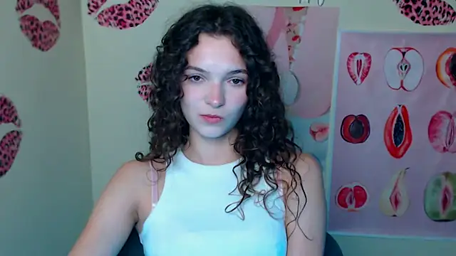 Snapshot of _SusieSu_ chatting on October 17, 2025, 12:30 pm  SusieSu  online show from October 17, 2025, 12:30 pm