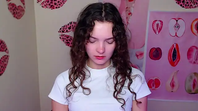 Snapshot of _SusieSu_ chatting on October 24, 2025, 6:32 am  SusieSu  online show from October 24, 2025, 6:32 am