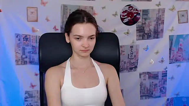  SusieSu  online show from May 4, 2026, 12:23 pm