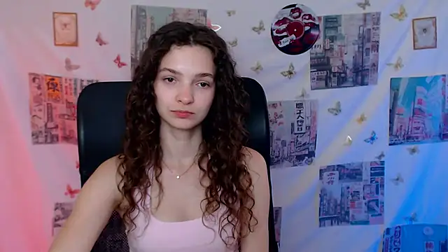  SusieSu  online show from May 6, 2026, 12:10 pm