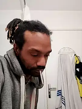 Snapshot of bas2ana chatting on December 11, 2024, 5:59 pm bas2ana online show from December 11, 2024, 5:59 pm