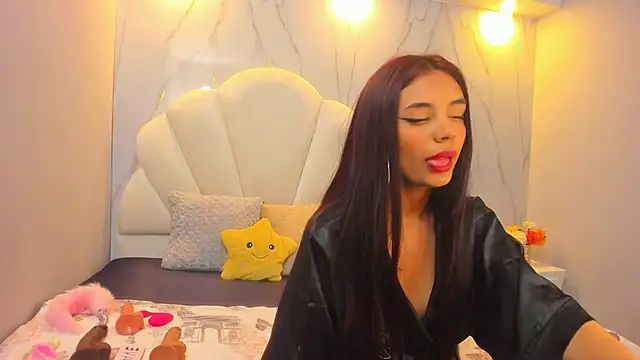 Snapshot of Tiffany_sander chatting on December 20, 2024, 3:14 am Tiffany sander online show from December 20, 2024, 3:14 am