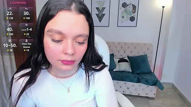 Bella-hadiid online show from February 5, 2025, 2:37 pm