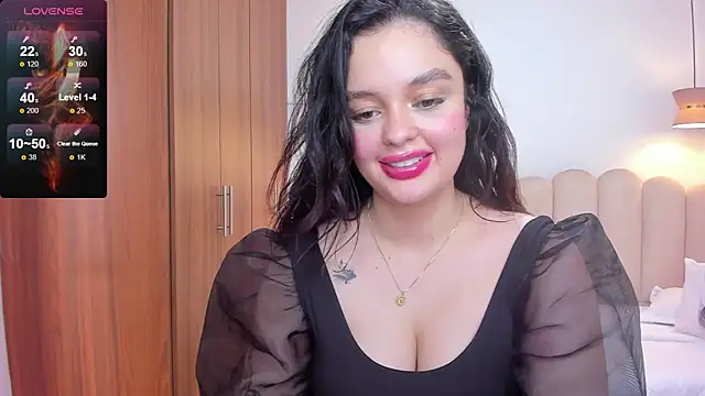Bella-hadiid online show from February 6, 2025, 5:51 pm