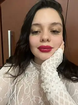 Bella-hadiid online show from March 22, 2025, 10:59 pm