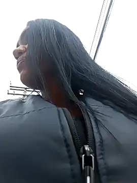 Snapshot of Sara-77 chatting on January 5, 2025, 2:30 pm Sara-77 online show from January 5, 2025, 2:30 pm